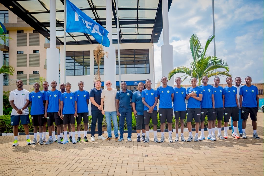 Stephen Constantine Visits Amavubi U15 Ahead of FIFA U-15 World Cup Festival in Azerbaijan